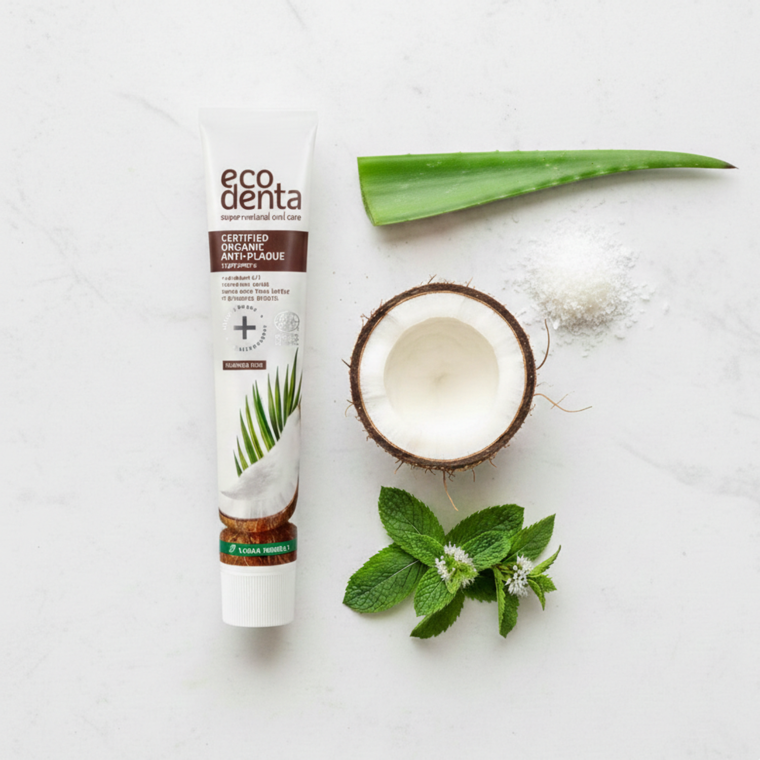 משחת שיניים אורגנית עם שמן קוקוס למניעת פלאק
